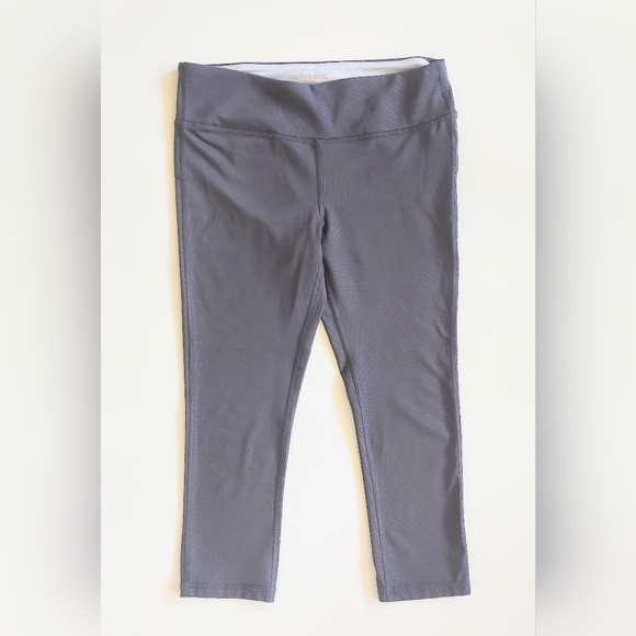 Marika Sport Womens Capri Leggings Size M 8-10 Gray Geo Pattern Stretch - Picture 1 of 8